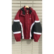 Jacket Windbreaker Vintage Merah Marun Hitam